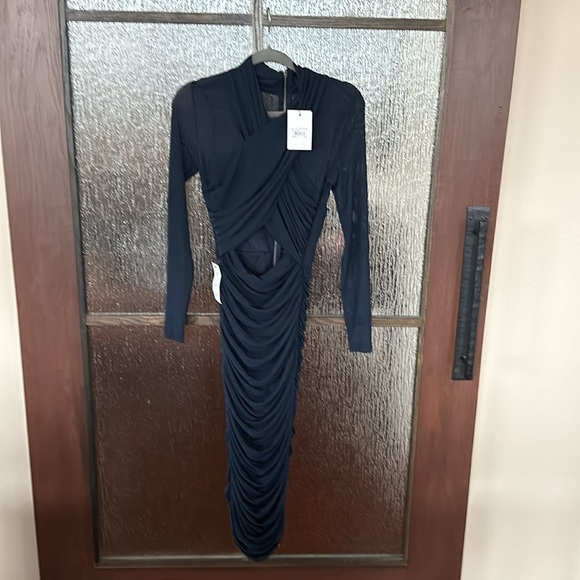 Aliyah Dress in Navy size Medium. NWT - Picture 6 of 13